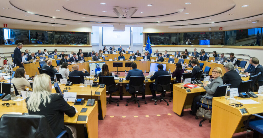 ENVI remains lead committee • Table.Briefings