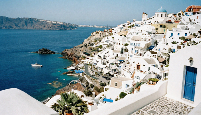 Greece, Mexico, Canada, Spain, Germany, Netherlands, Panama, and More Among the World’s Most Hospitable Destinations in 2026 Traveller Review Awards