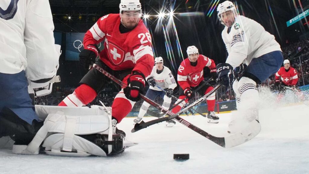 Canada shows why it's the Olympic favorite by routing Czechia 5-0 in its tournament opener