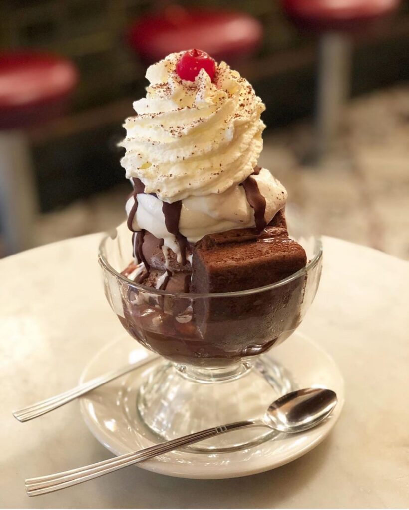 Where can I get an 'old-head dessert' in Melbourne?