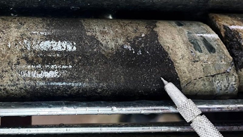 Strickland widens Serbian growth zone with more gold-rich hits