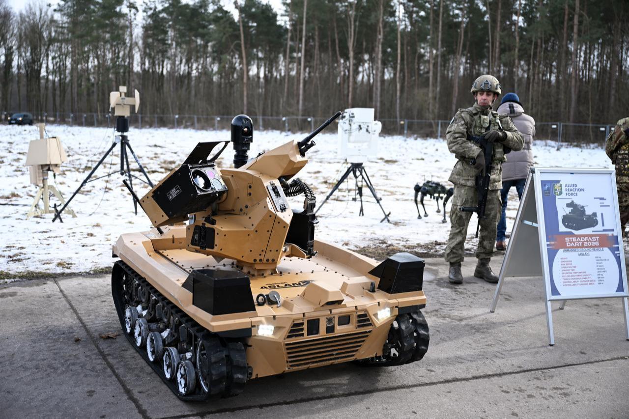 ASLAN Unmanned Ground Vehicle (UGV) takes part in the land phase of NATO’s “Steadfast Dart 2026” exercise in Hamburg, Germany, Feb. 19, 2026. (AA Photo)