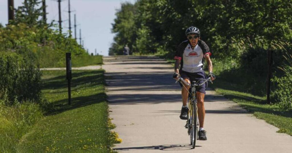 Explore the health benefits of cycling