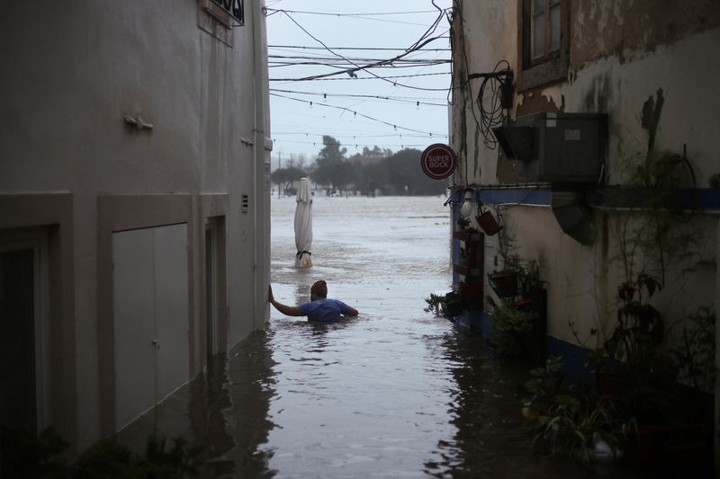 One dead, a girl missing as Storm Leonardo batters Portugal and Spain | The Mighty 790 KFGO
