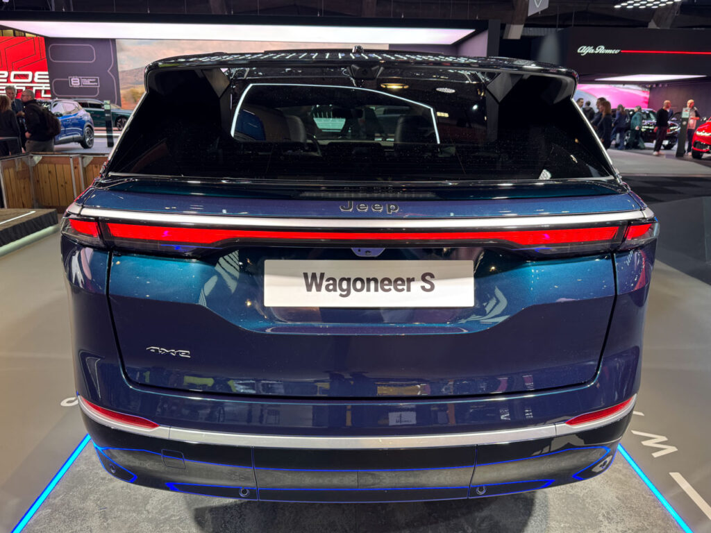 2026 Jeep Wagoneer S rear