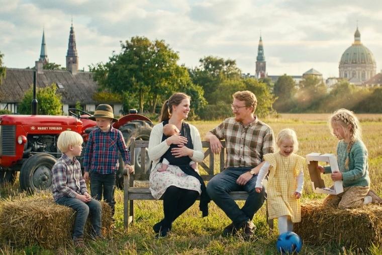 Mikkel Søtbæk and his family on their farm in Lolland.
