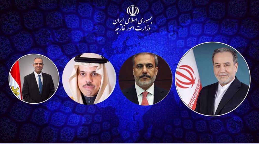 Araghchi briefs foreign ministers of Turkey, Egypt and Saudi Arabia on US talks in Muscat