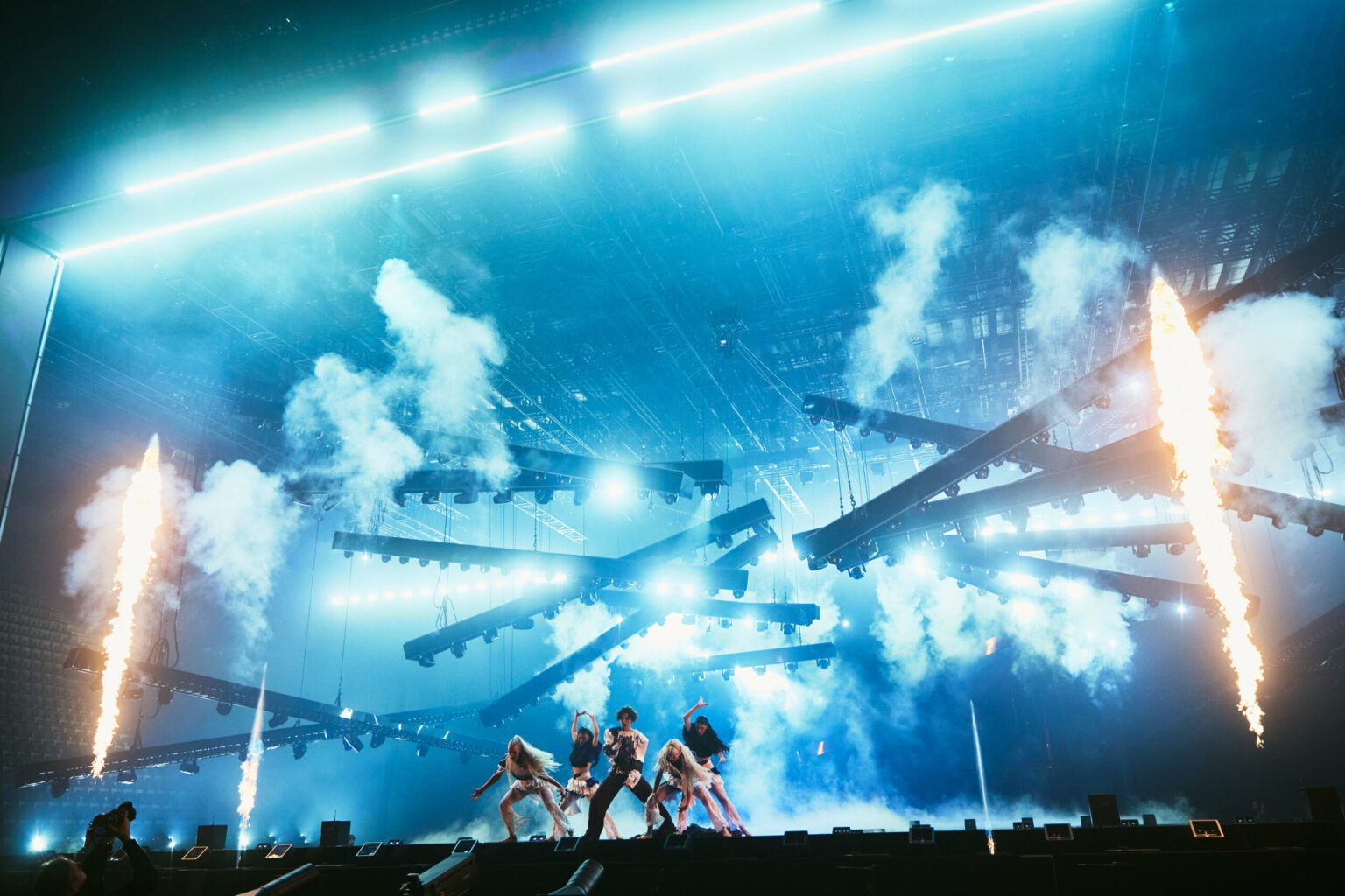 Tonight: 🇭🇷 Croatia & 🇬🇷 Greece Select for Eurovision 2026