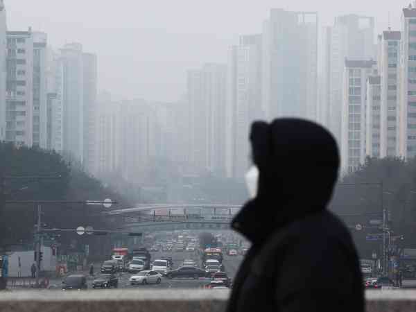 Fine Dust Levels Likely to Be High in Seoul Metro area Saturday amid Warm Temperatures