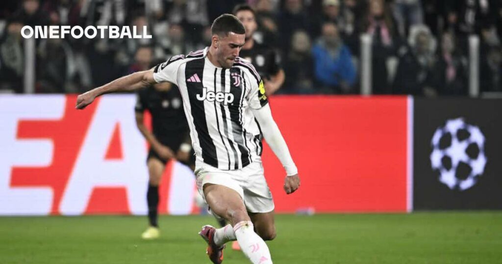 Juventus still have Vlahovic hope, but Serbia fitness coach drops Barcelona hint