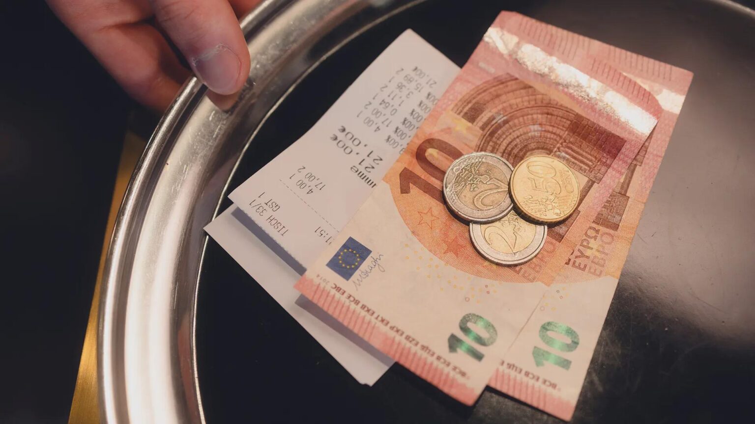 Despite reduced VAT on food: Many restaurants are considering higher prices