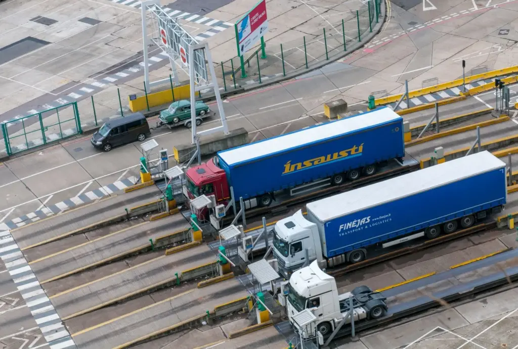 Brexit has not stopped UK–EU trade, road freight data shows Electric HGV starts Southampton port work, charging hubs follow