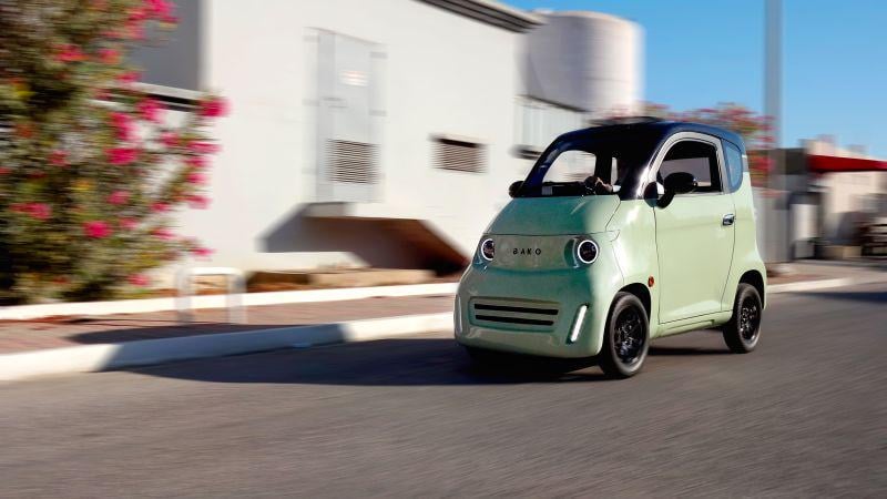 A Tunisian company is selling small electric vans whose rooftop solar generates enough energy to pay for the cost of the vehicle in 8 years.