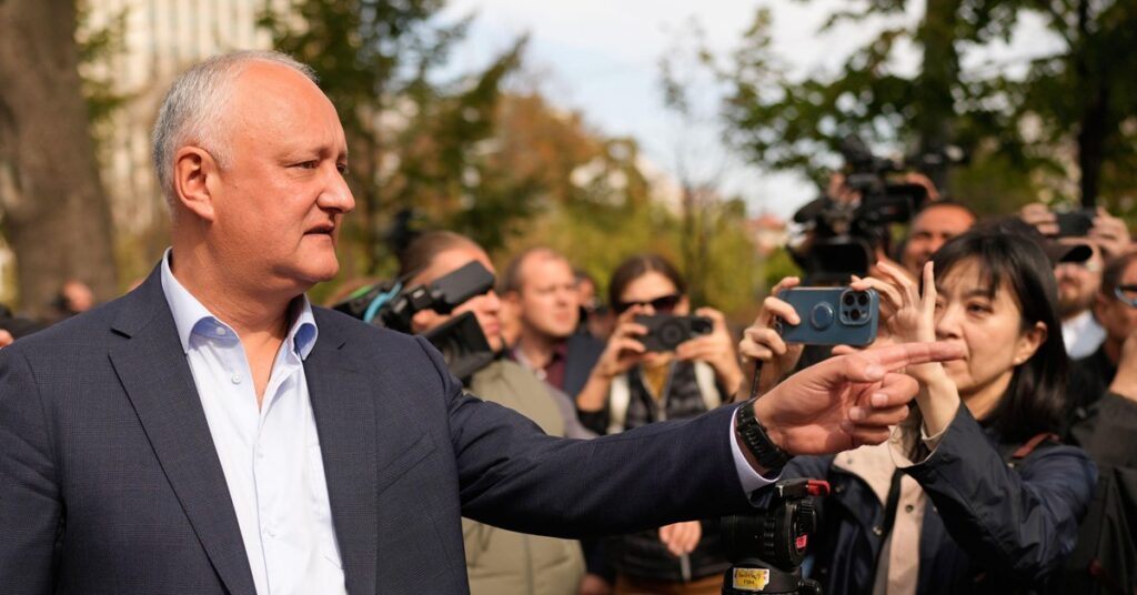 Orthodox Churches clash in Moldova Orthodox Churches clash in Moldova