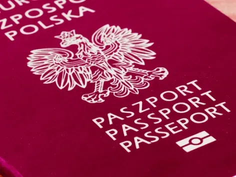 Visit Ukraine - Poland wants to introduce new passports: what you need to know