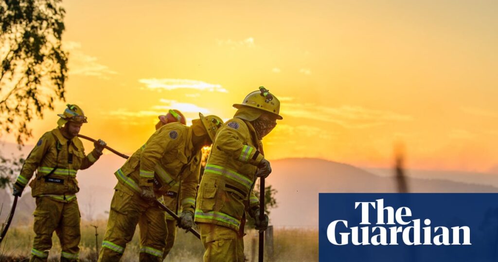 Blaring sirens on smartphones to warn Australians of major disasters under emergency alerts overhaul | Bushfires