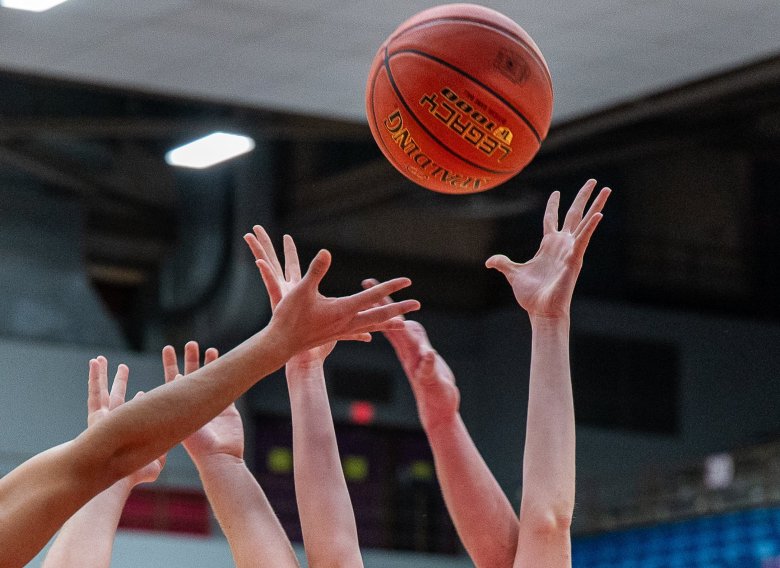 Poland Unified basketball edges Leavitt