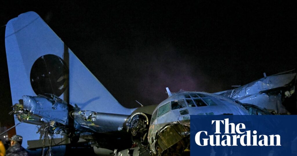 At least 20 killed as cash-laden military cargo plane crashes in Bolivia | Bolivia At least 20 killed as cash-laden military cargo plane crashes in Bolivia | Bolivia