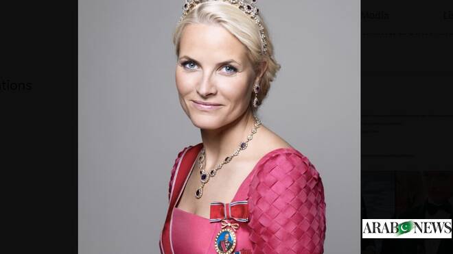 Norway crown princess apologizes to king and queen over Epstein friendship