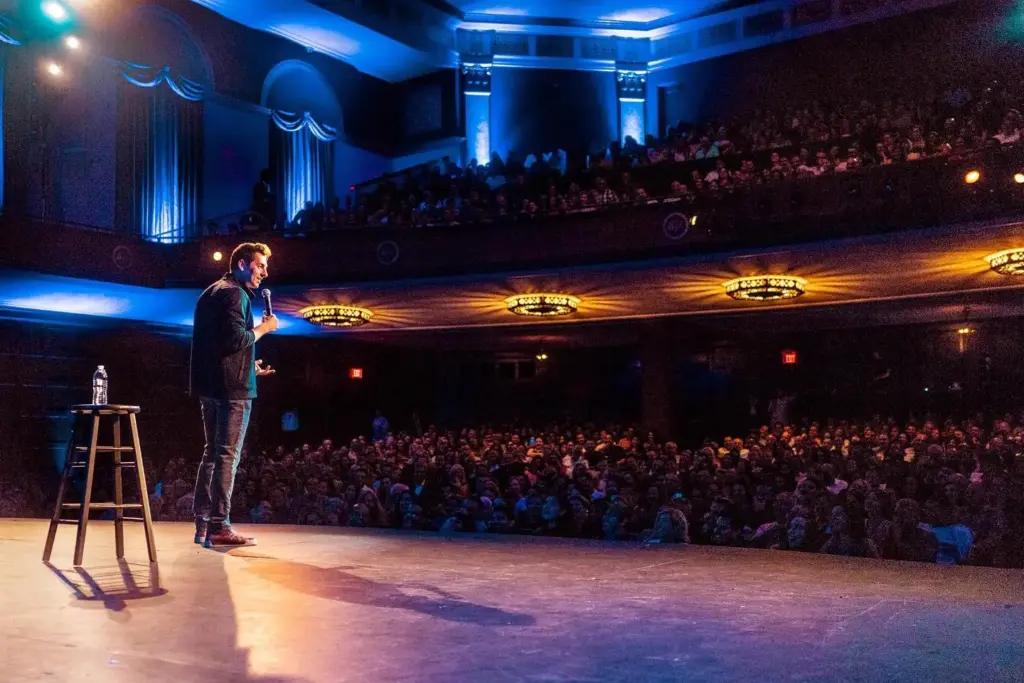Don't be fooled, comedian Max Amini has no shows planned in North Macedonia