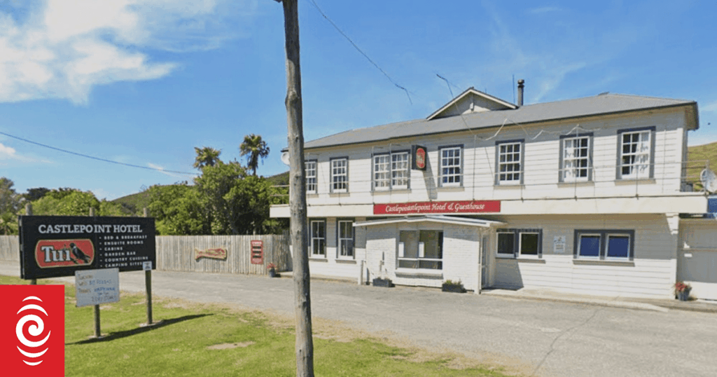 Lower North Island's Castlepoint Hotel runs dry - again