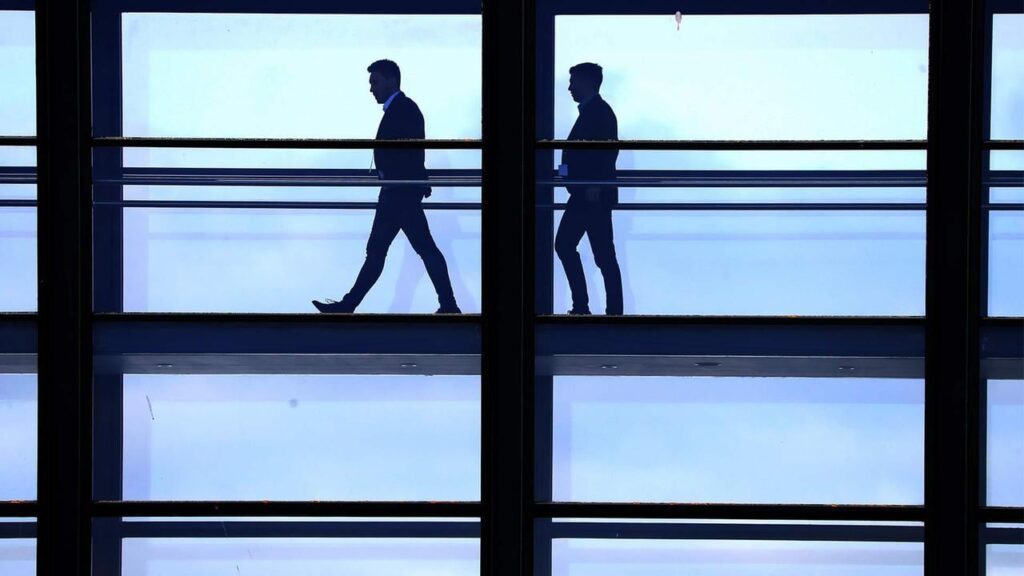 Prosperity debate: Bad bosses put a strain on the economy