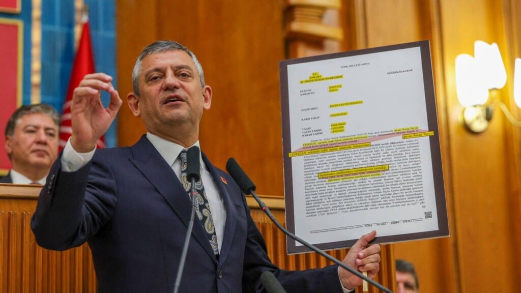 In the case filed by President Erdoğan against CHP Chairman Özgür Özel for his words "Erdoğan without a diploma", the judge requested that the diploma be presented to the court. President Erdoğan's lawyer requested the recusal of the judge on the grounds that "the judge has personal curiosity about the issue"