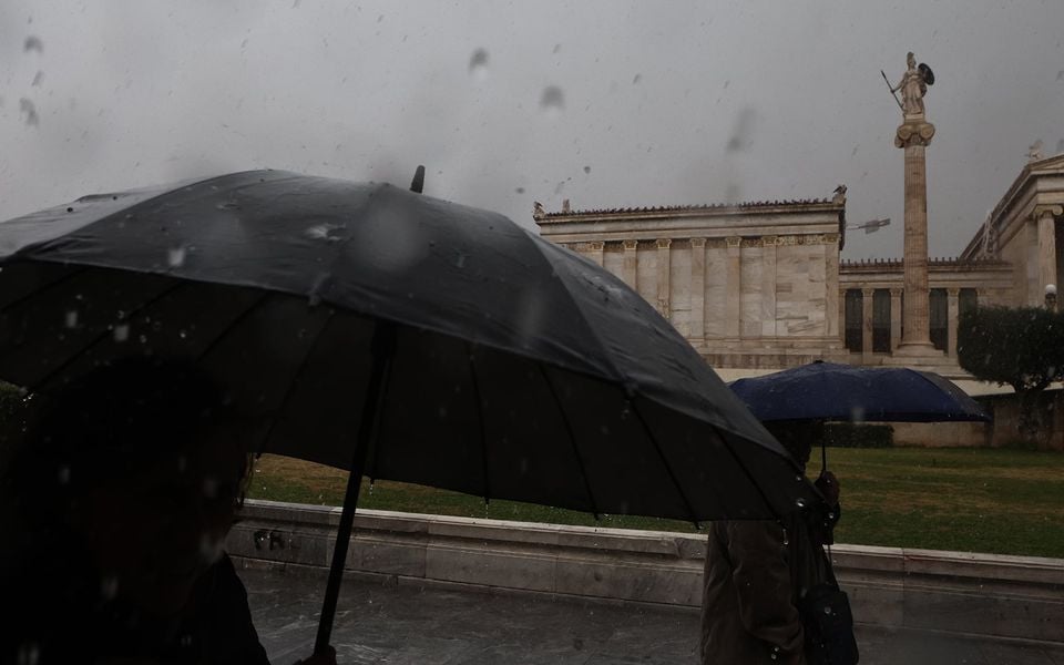 Severe weather continues across Greece, ‘Red Code’ alerts issued