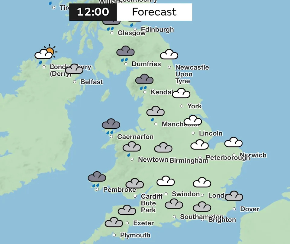 Visualisation of the UK showing that sunshine will be replaced by cloudier skies on Thursday and Friday.