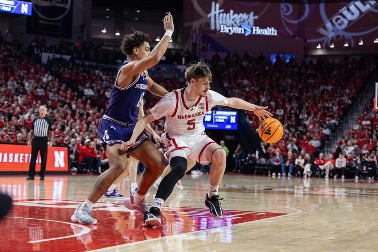 Men's Basketball vs. Northwestern Photo No. 2