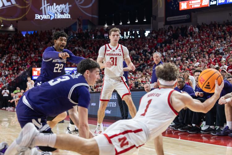 Men's Basketball vs. Northwestern Photo No. 7