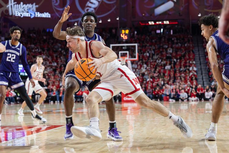 Men's Basketball vs. Northwestern Photo No. 8