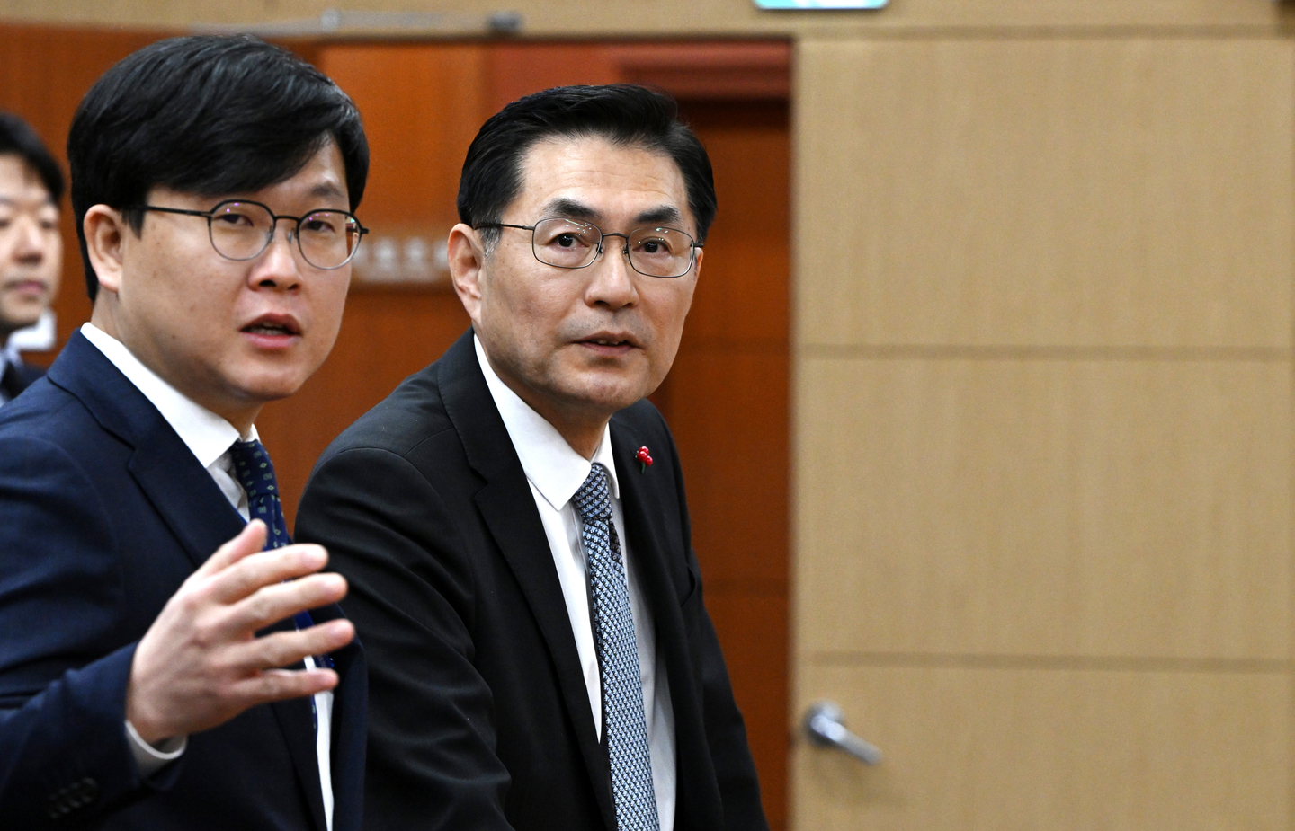 Jeong Yeon-doo, the vice minister for diplomatic strategy and intelligence, right, attends a meeting at the Ministry of Foreign Affairs building in central Seoul on Dec. 16, 2025. [NEWS1]