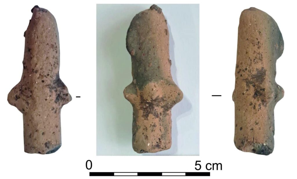 7,500-year-old Neolithic clay figurine