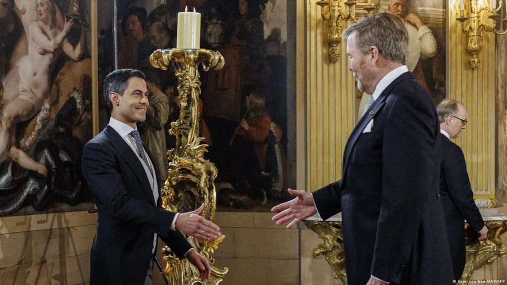 Jetten sworn in as youngest-ever Dutch PM.
