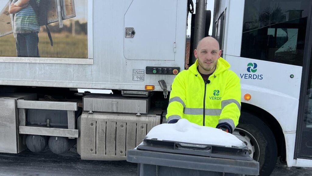 They are called 'cotton dusters and trash princesses'. But being a garbage man in winter can be dangerous