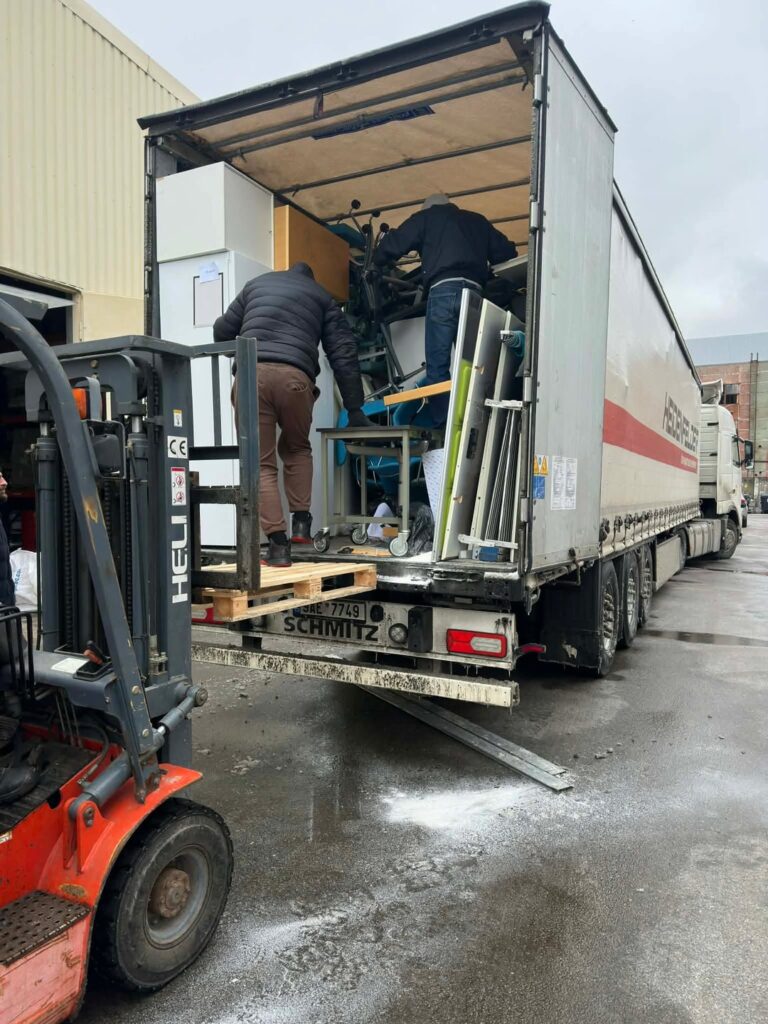 Once again, many thanks to all of you from reddit who came and helped pack the truck to Ukraine from Nærum, here are some pictures from the truck's arrival: