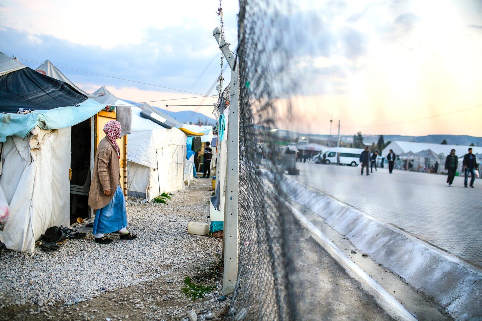 Allowing EU member states to transfer asylum seekers to countries they have never set foot in is also among the measures undermining core asylum rights, said HRW's Iskra Kirova <a target="_blank">(Photo: europarl.europa.eu)</a>