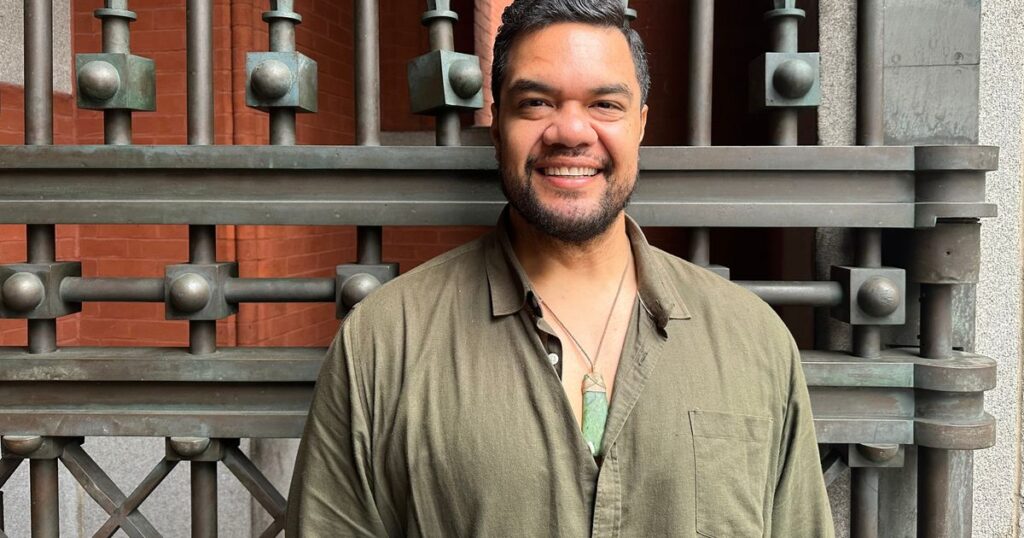 Pene Pati rises from doubted Samoan singer to one of Opera's most-watched new stars :: WRAL.com