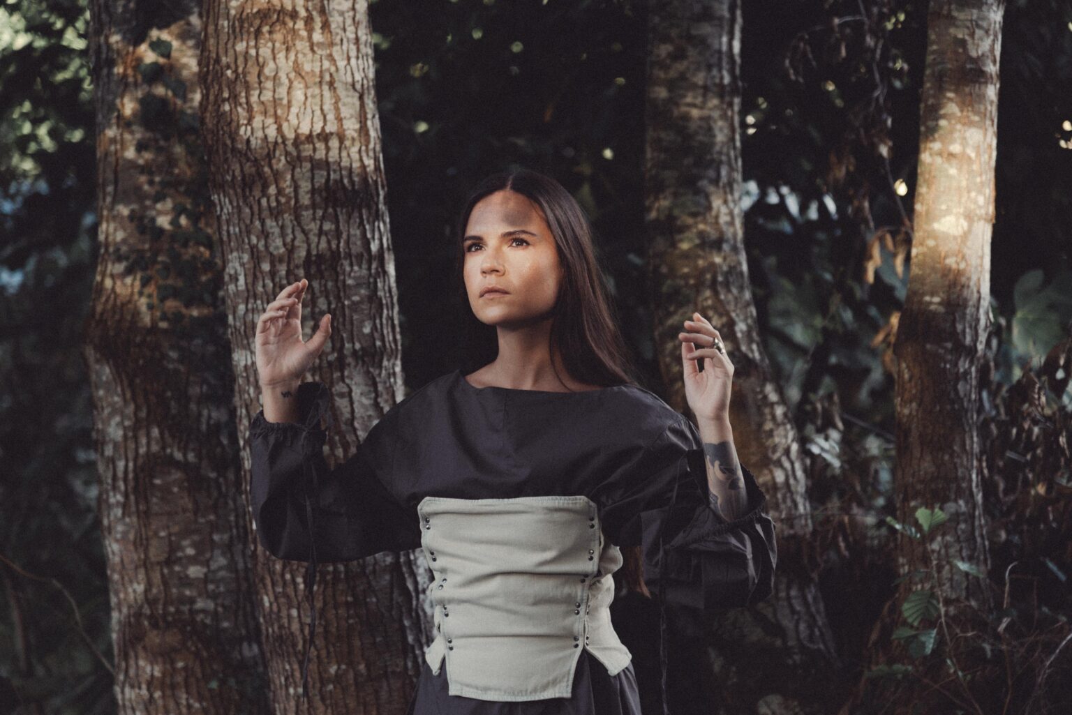 Hello people! San Sebastian singer Sara Zozaya will do an AMA on r/independentspain on March 3. If you like experimental electronics, you can stop by and ask him questions!