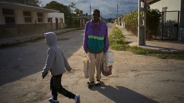 In Cuba, people go without food and power as U.S. squeezes oil supply and tourists flee | CBC News