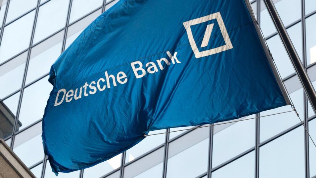 Despite negative press: Deutsche Bank maintained its business relationship with Jeffrey Epstein for years