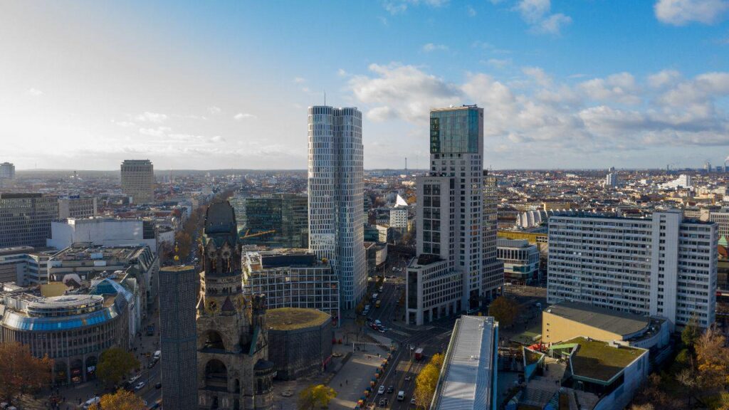 Polish companies posted one of their strongest years for overseas expansion in 2025, completing 45 foreign takeovers with disclosed deal values surpassing $1 billion—more than double the level recorded a year earlier.