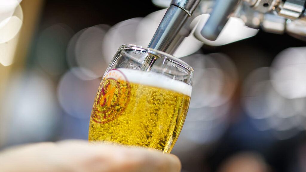 Beer sales in Germany fall to record lows