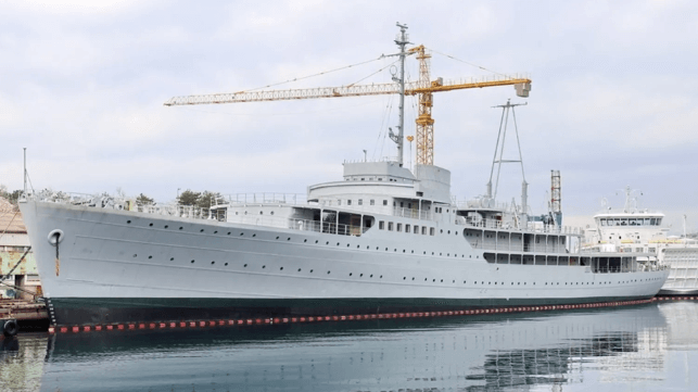 Freighter Hits Former Yugoslav Ruler's Yacht at Rijeka, Croatia