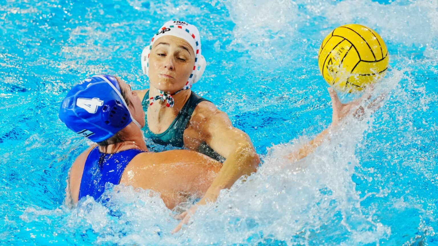 Netherlands loses to Spain, but joins Greece, Italy and Hungary in the semifinals