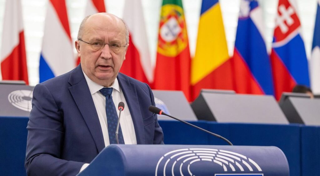 EU defense commissioner proposes European security council including Poland