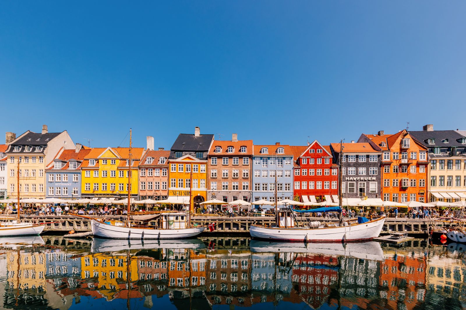 Image may contain Water Waterfront Architecture Building Cityscape Urban City Condo Housing and Neighborhood