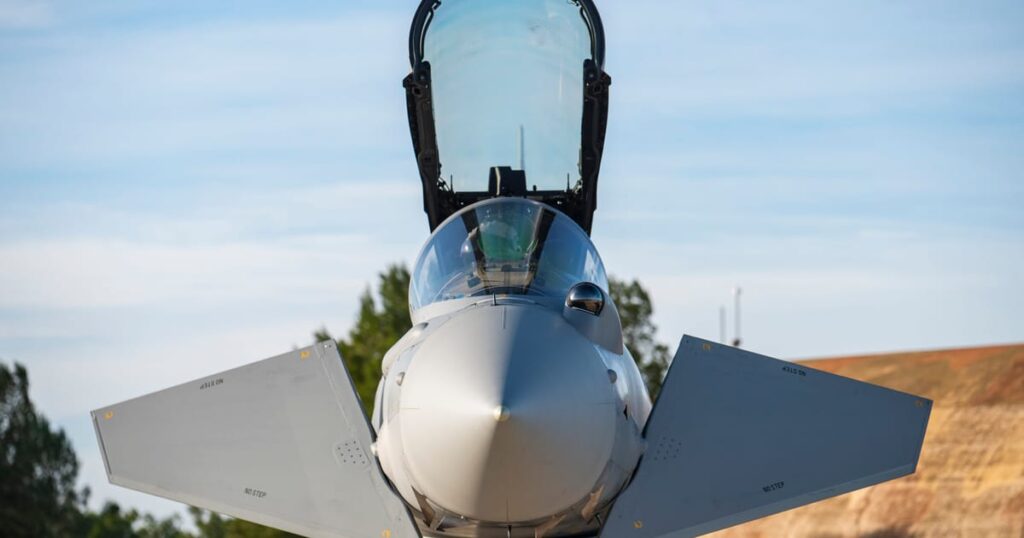Franco-German fighter jet project in turmoil as Merz raises doubts – POLITICO Franco-German fighter jet project in turmoil as Merz raises doubts – POLITICO