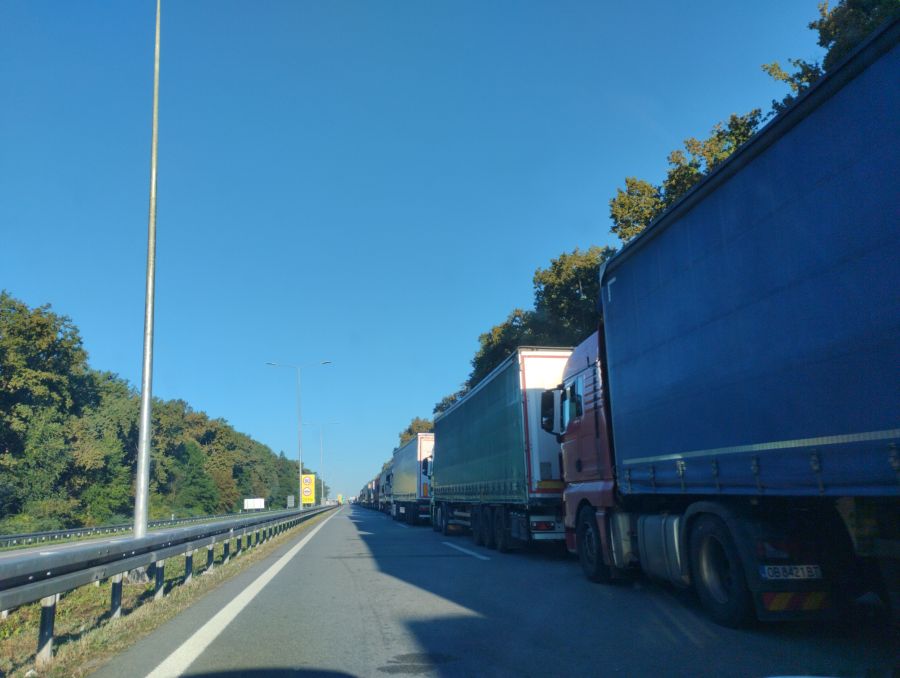 Montenegrin truck drivers end the blockades of the border terminals
